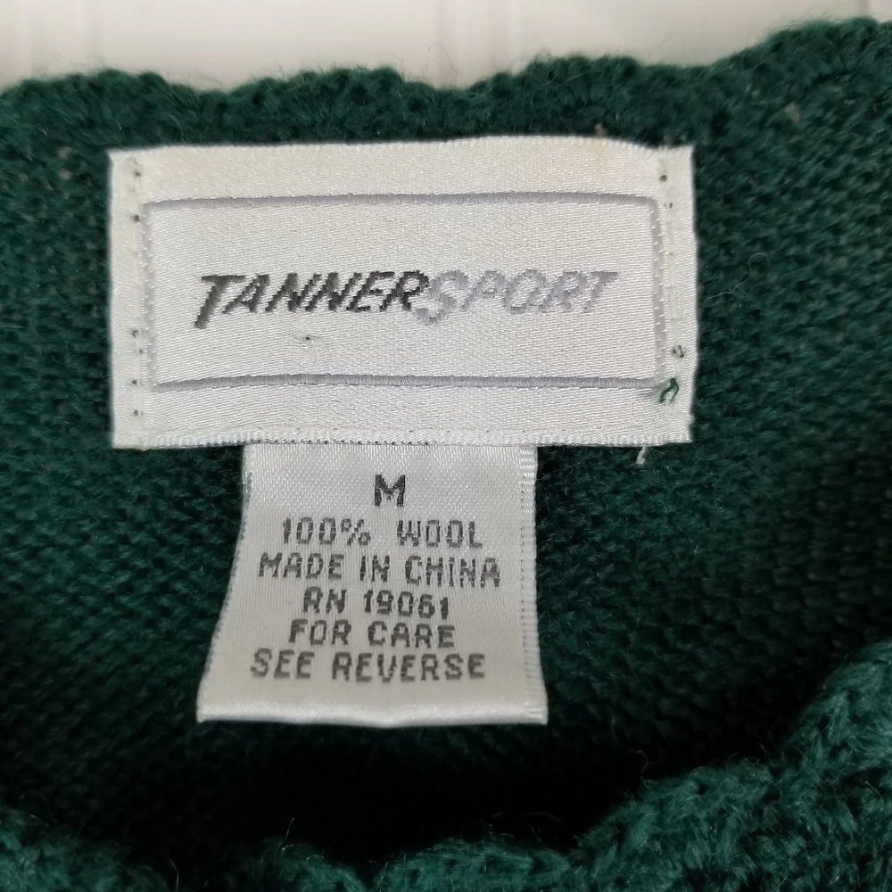Vintage Womens Wool Cardigan Sweater Size Medium Office Siren Green Embroidered